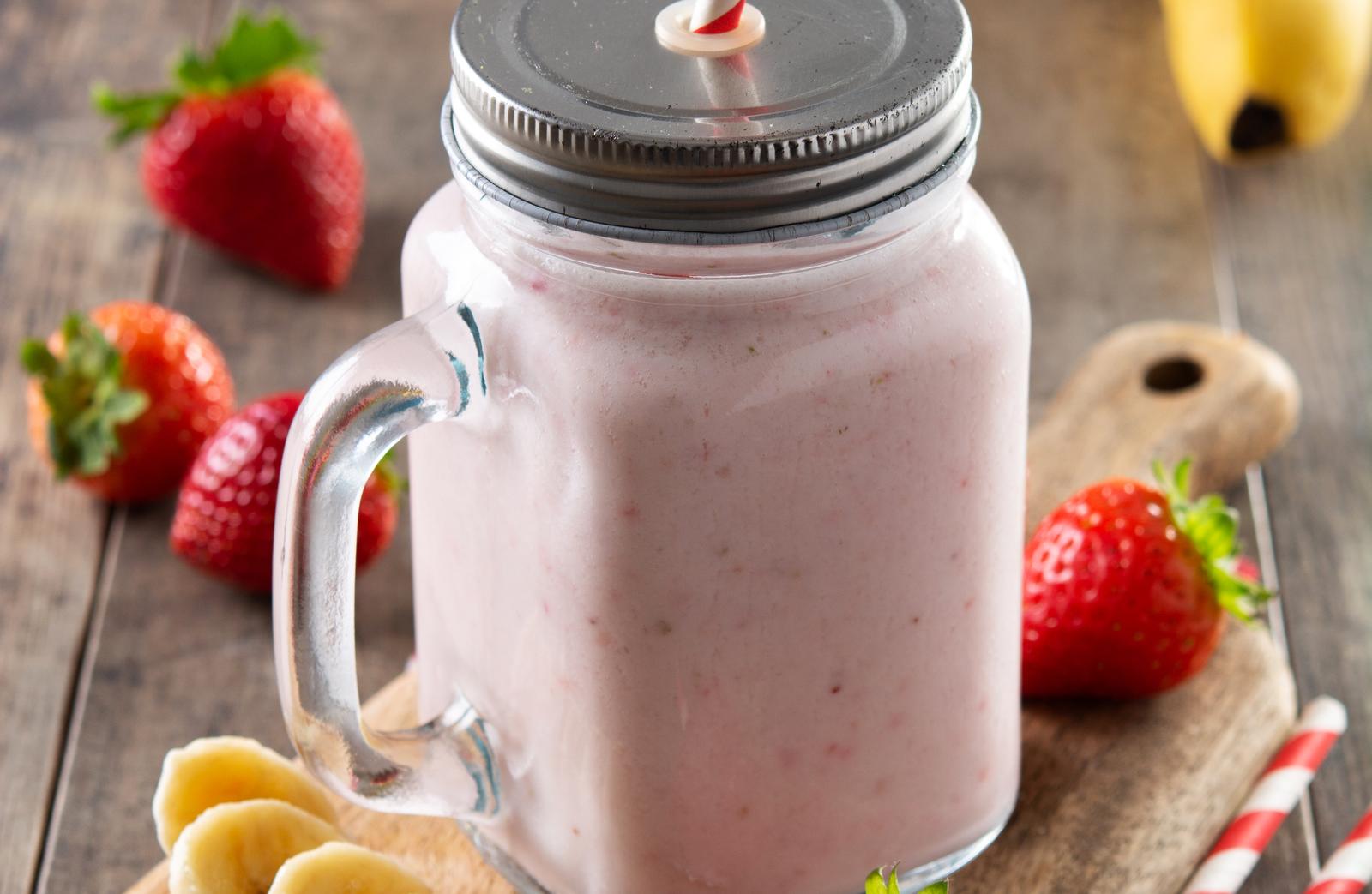 Strawberry Banana Smoothie Mix: A Must-Have for Bakeries